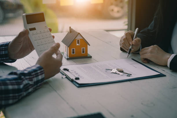 Home Equity Loans vs. HELOCs: Which Is Right for You?